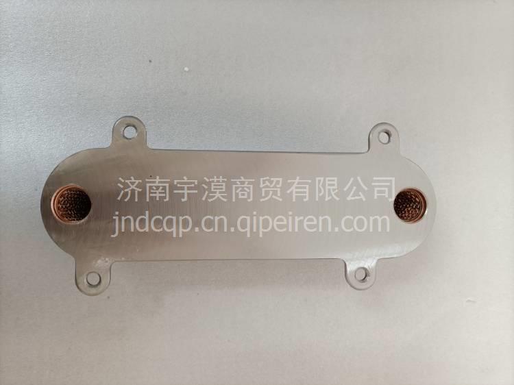 VG1062010016A重汽D10国四发动机机油散热器冷却器偏盖 VG1062010016A缩略图4