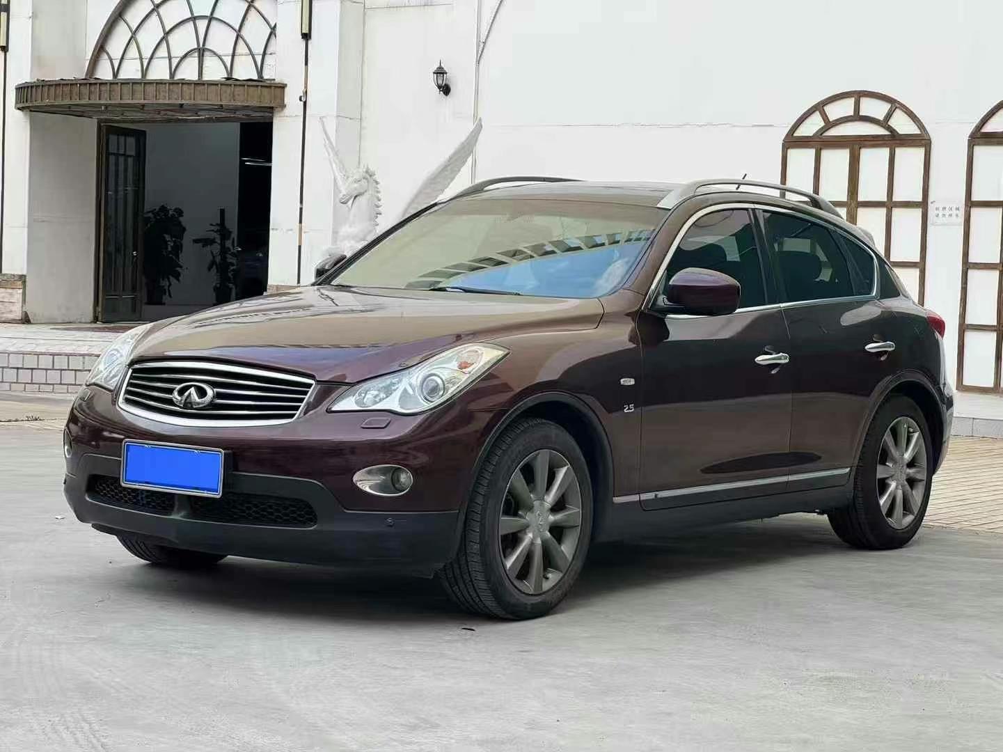 英菲尼迪 英菲尼迪 QX50 2013款 2.5 手自一体 两驱优雅版